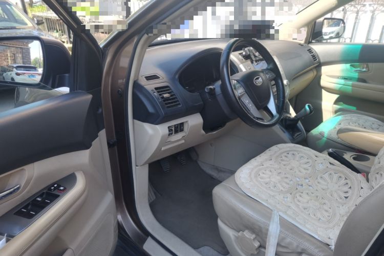 Used BYD S6 2013 Jingyue Edition 2.0L Manual Luxury Model 5 Seats Driver Seat