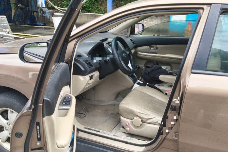 Used BYD S6 2013 Platinum Edition 2.0L Manual Elite Model Driver Seat