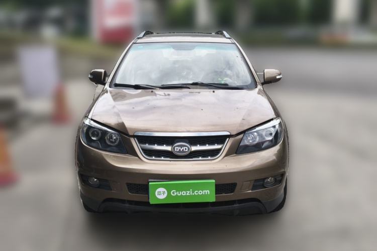 Used BYD S6 2013 Platinum Edition 2.0L Manual Elite Model Front