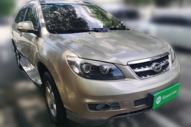 Used BYD S6 2013 Jingyue Edition 2.0L Manual Luxury Model 5 Seats Front Right 45 Deg
