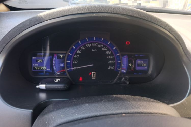 Used BYD S6 2013 Jingyue Edition 2.0L Manual Luxury Model 5 Seats Instrument Cluster