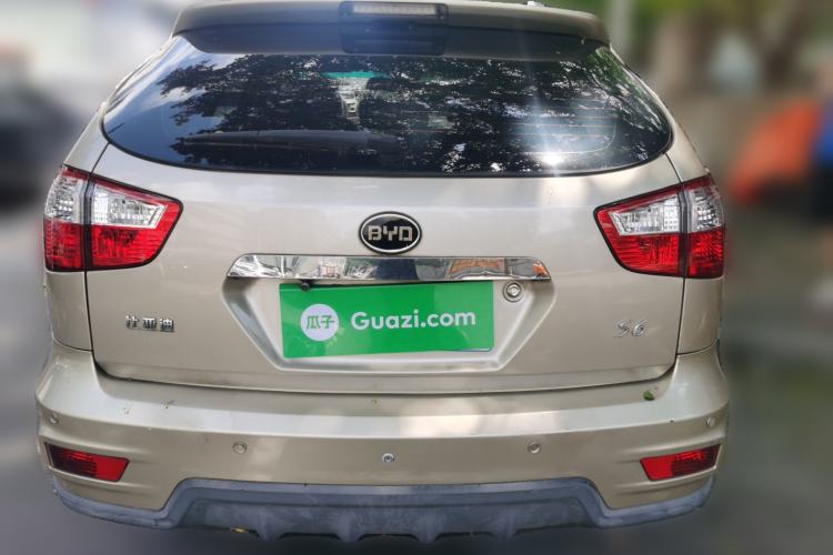 Used BYD S6 2013 Jingyue Edition 2.0L Manual Luxury Model 5 Seats Rear