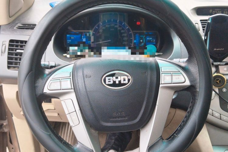 Used BYD S6 2013 Platinum Edition 2.0L Manual Elite Model Steering Wheel