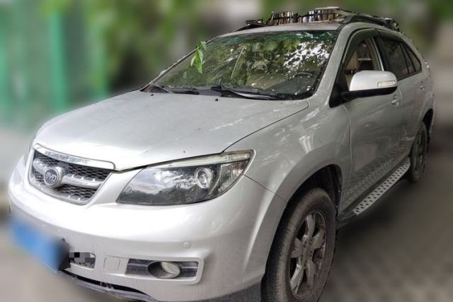 Used BYD S6 2013 Jingyue Edition 2.0L Manual Luxury Model 5 Seats