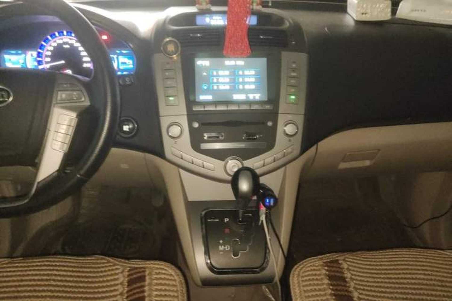 Used BYD S6 2013 Platinum Edition 2.4L Automatic Luxury Model Audio And AC Panel