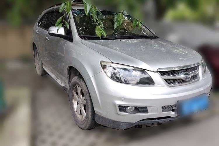 Used BYD S6 2013 Jingyue Edition 2.0L Manual Luxury Model 5 Seats Front Right 45 Deg