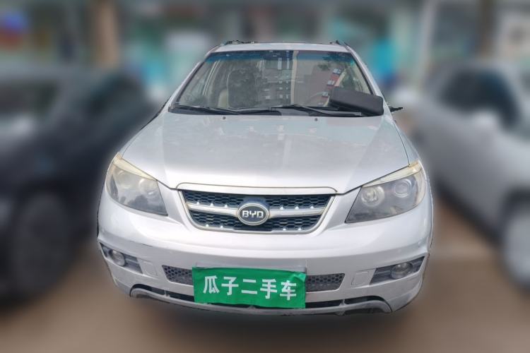 Used BYD S6 2013 Platinum Edition 2.0L Manual Luxury Model Front