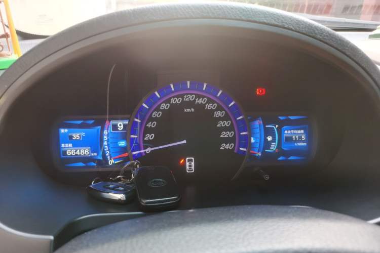 Used BYD S6 2013 Jingyue Edition 2.0L Manual Luxury Model 5 Seats Instrument Cluster