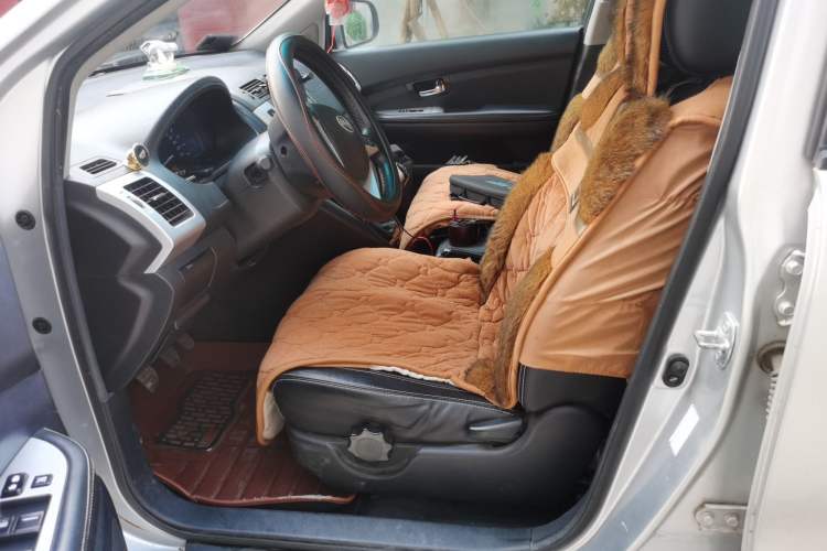 Used BYD S6 2013 Jingyue Edition 2.0L Manual Luxury Model 5 Seats Left Front Seat