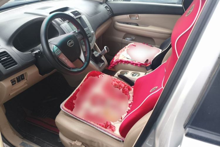 Used BYD S6 2013 Platinum Edition 2.0L Manual Luxury Model Left Front Seat