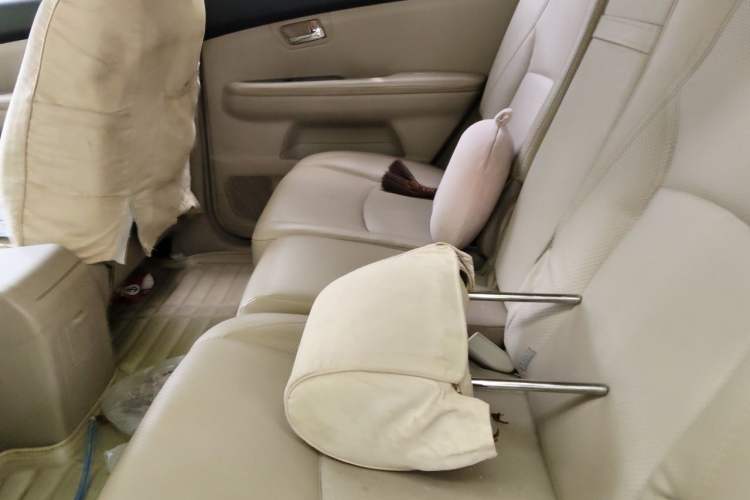 Used BYD S6 2013 Jingyue Edition 2.0L Manual Luxury Model 5 Seats Left Rear Seat