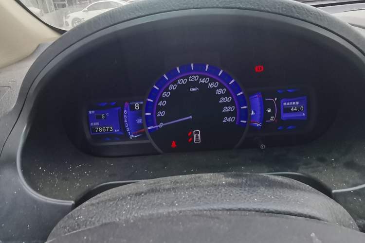 Used BYD S6 2013 Platinum Edition 2.0L Manual Luxury Model Odometer Close Up