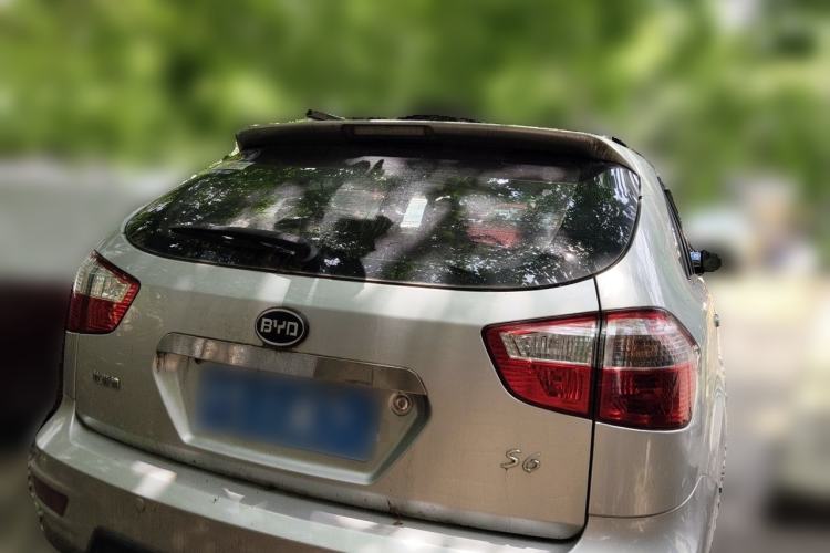 Used BYD S6 2013 Jingyue Edition 2.0L Manual Luxury Model 5 Seats Rear