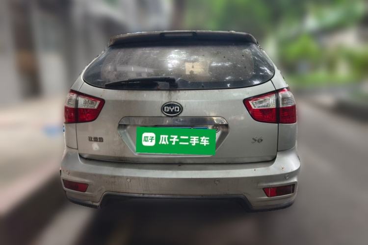 Used BYD S6 2013 Jingyue Edition 2.0L Manual Luxury Model 5 Seats Rear
