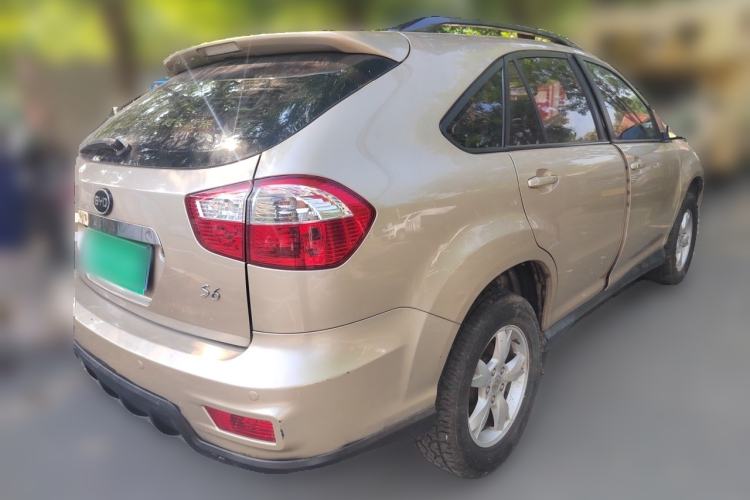 Used BYD S6 2013 Platinum Edition 2.0L Manual Luxury Model Rear Right 45 Deg