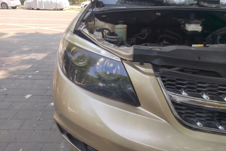 Used BYD S6 2013 Platinum Edition 2.0L Manual Luxury Model Right Front Headlight