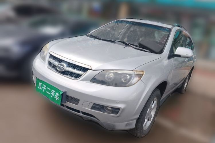 Used BYD S6 2013 Platinum Edition 2.0L Manual Luxury Model Guazi used car, China used car export, Used car for sale, Used BYD cars, Cheapest cars for sale