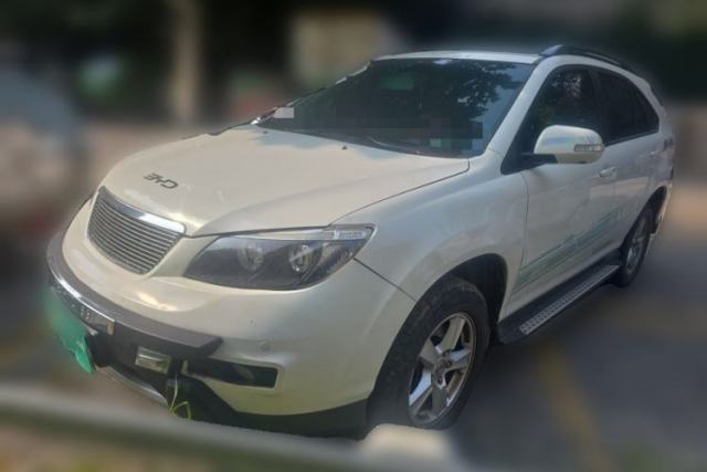 Used BYD S6 2013 Platinum Edition 2.0L Manual Luxury Model