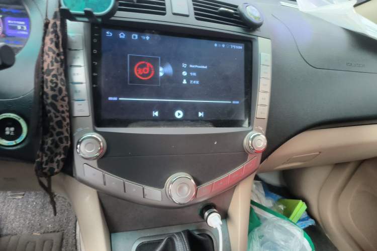 Used BYD S6 2013 Platinum Edition 2.0L Manual Elite Model Audio And AC Panel