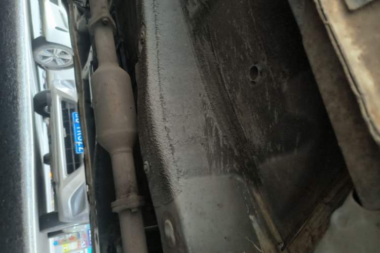 Used BYD S6 2013 Platinum Edition 2.0L Manual Elite Model Chassis Front Right