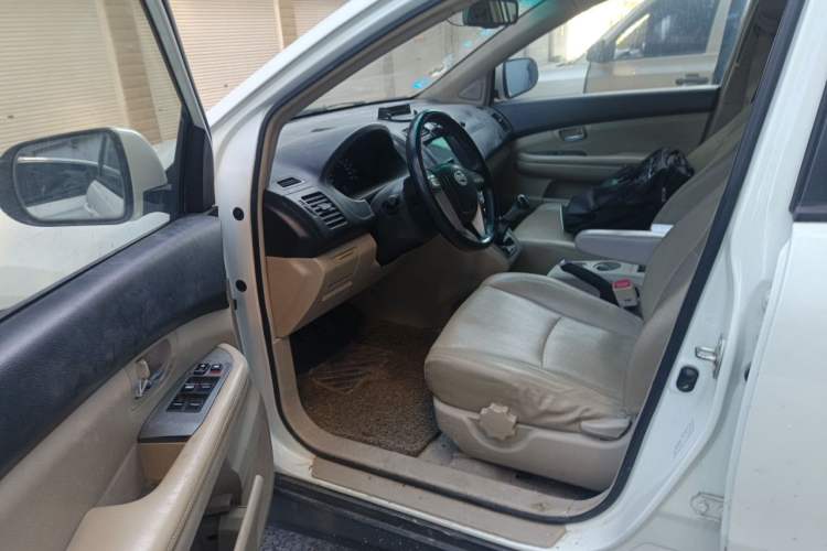 Used BYD S6 2013 Platinum Edition 2.0L Manual Luxury Model Driver Seat