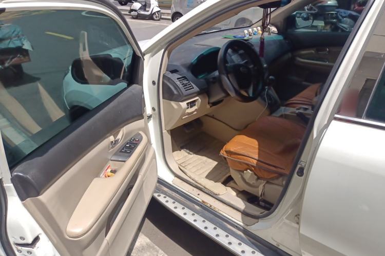 Used BYD S6 2013 Jingyue Edition 2.4L Automatic Elite Model 5 Seats Driver Seat