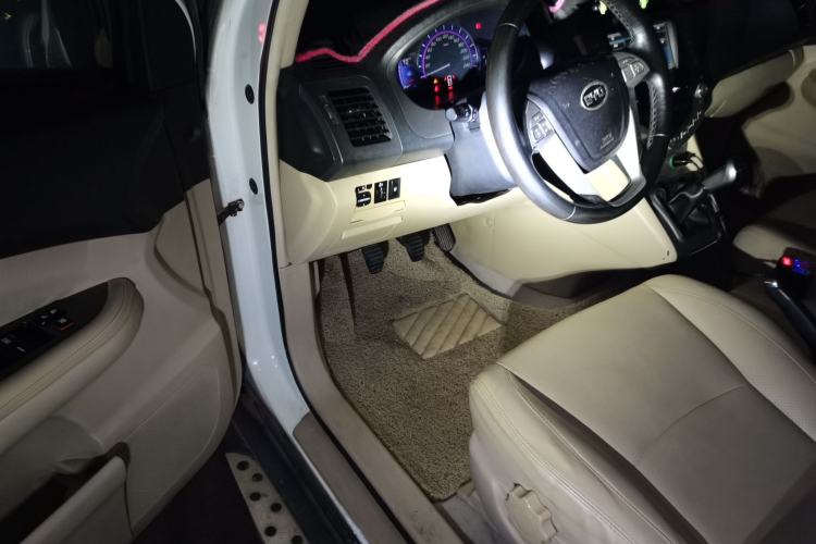Used BYD S6 2013 Platinum Edition 2.0L Manual Luxury Model Driver Seat