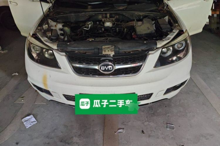 Used BYD S6 2013 Platinum Edition 2.0L Manual Luxury Model Engine Bay