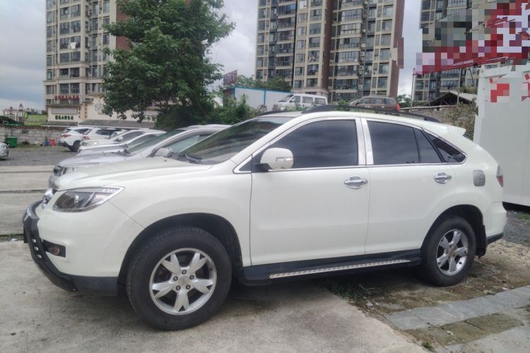 Used BYD S6 2013 Platinum Edition 2.0L Manual Luxury Model Exterior 3