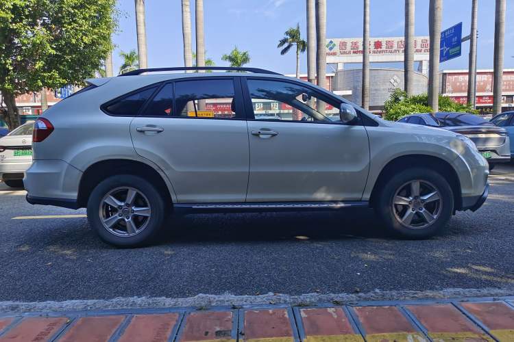 Used BYD S6 2013 Platinum Edition 2.4L Automatic Luxury Model Exterior 3