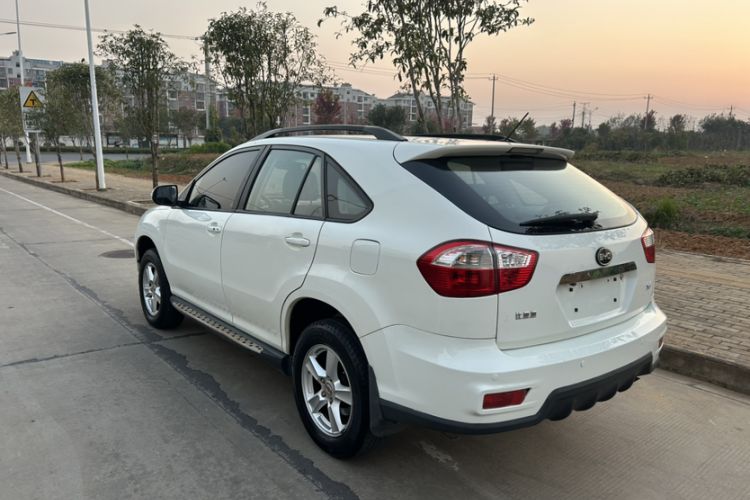 Used BYD S6 2013 Platinum Edition 2.4L Automatic Luxury Model Exterior 3