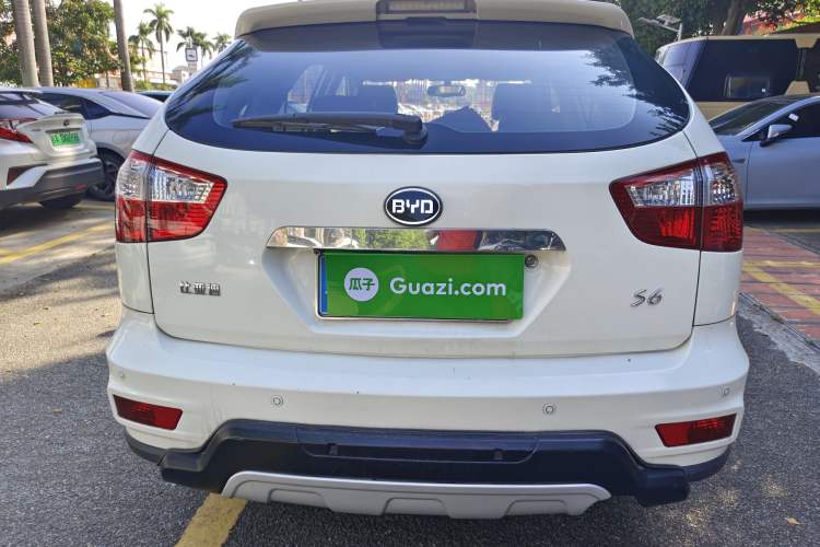 Used BYD S6 2013 Platinum Edition 2.4L Automatic Luxury Model Exterior 8