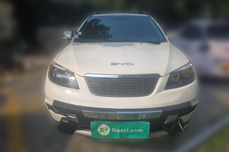 Used BYD S6 2013 Platinum Edition 2.0L Manual Luxury Model Front