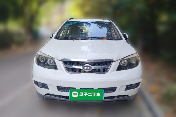 Used BYD S6 2013 Platinum Edition 2.0L Manual Luxury Model Front
