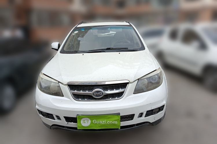 Used BYD S6 2013 Jingyue Edition 2.0L Manual Luxury Model 5 Seats Front