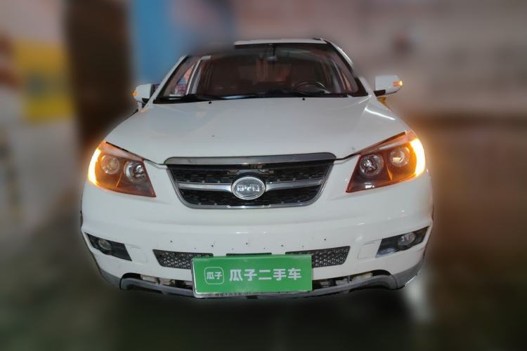 Used BYD S6 2013 Jingyue Edition 2.0L Manual Elite Model 5 Seats Front