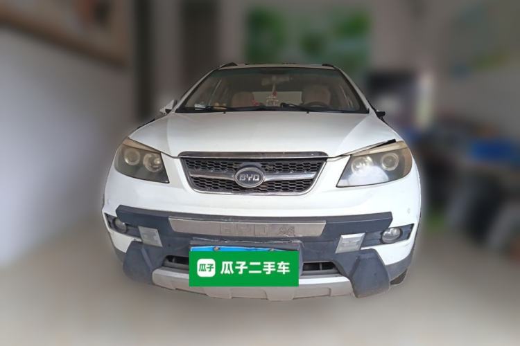 Used BYD S6 2013 Platinum Edition 2.0L Manual Luxury Model Front