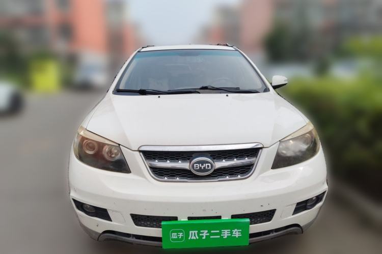 Used BYD S6 2013 Jingyue Edition 2.0L Manual Luxury Model 5 Seats Front