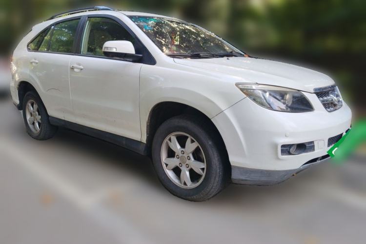 Used BYD S6 2013 Platinum Edition 2.0L Manual Luxury Model Front Right 45 Deg