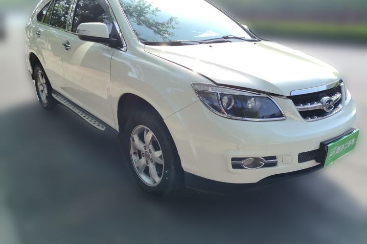 Used BYD S6 2013 Jingyue Edition 2.0L Manual Luxury Model 5 Seats Front Right 45 Deg