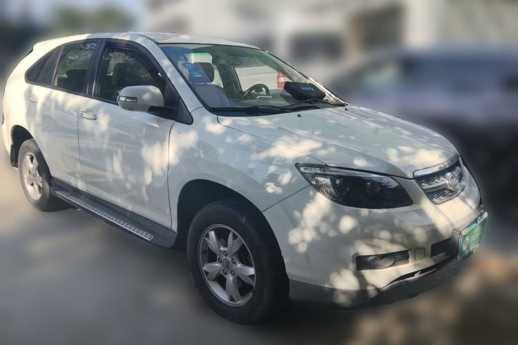 Used BYD S6 2013 Jingyue Edition 2.0L Manual Luxury Model 5 Seats Front Right 45 Deg