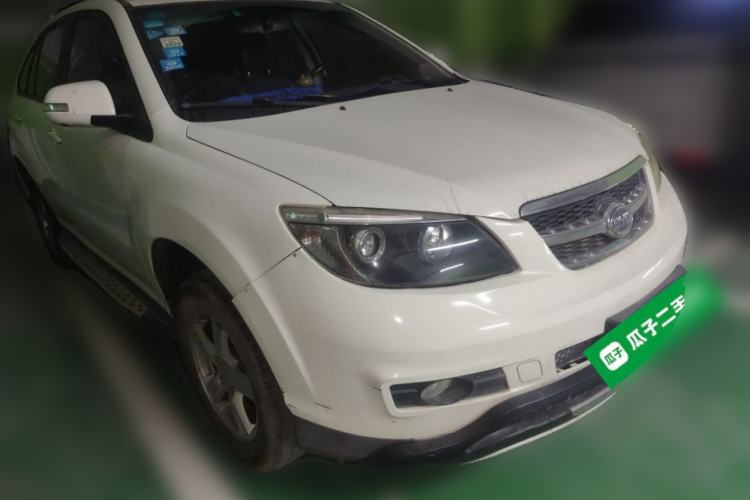 Used BYD S6 2013 Jingyue Edition 2.0L Manual Elite Model 5 Seats Front Right 45 Deg