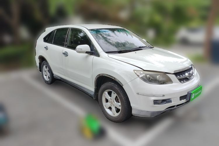 Used BYD S6 2013 Platinum Edition 2.0L Manual Luxury Model Front Right 45 Deg