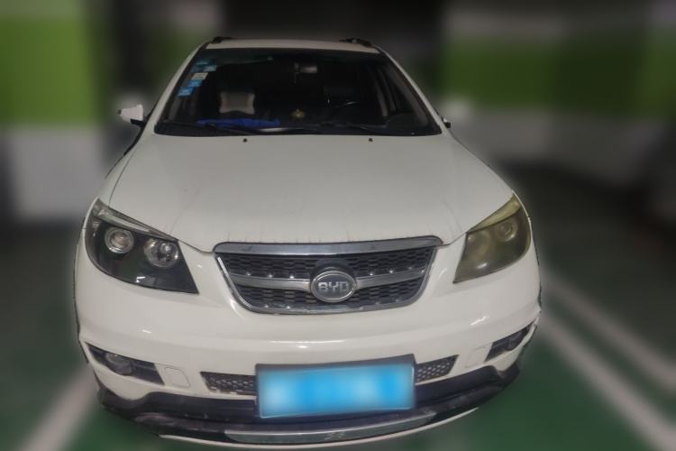 Used BYD S6 2013 Jingyue Edition 2.0L Manual Elite Model 5 Seats Front