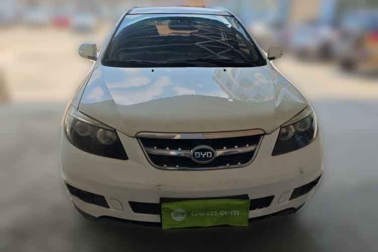 Used BYD S6 2013 Jingyue Edition 2.0L Manual Luxury Model 5 Seats Front