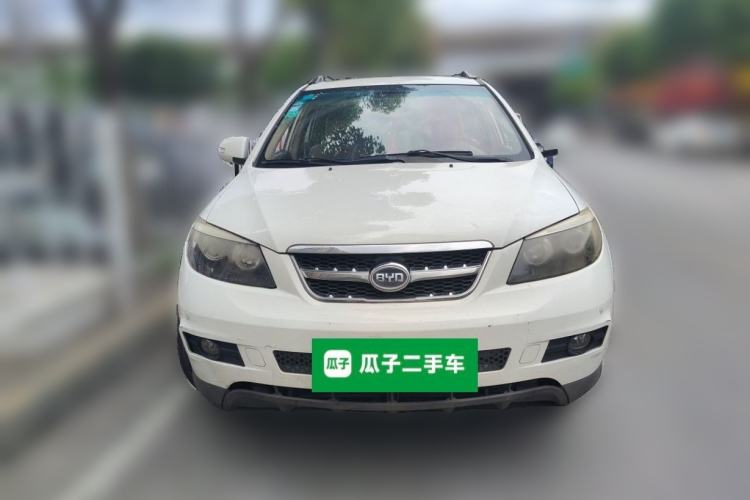 Used BYD S6 2013 Platinum Edition 2.4L Automatic Luxury Model Front