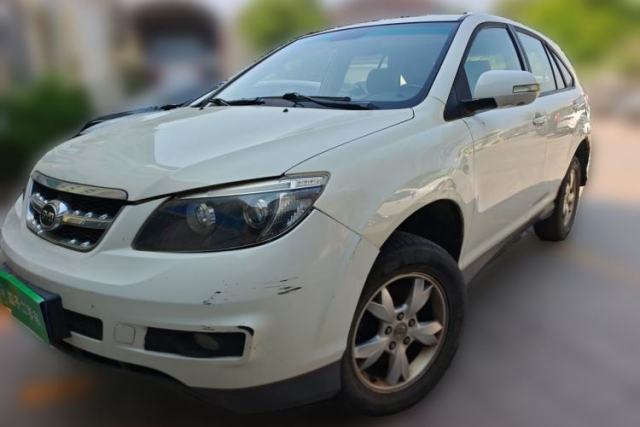 Used BYD S6 2013 Platinum Edition 2.0L Manual Luxury Model
