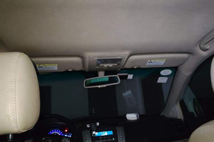 Used BYD S6 2013 Platinum Edition 2.0L Manual Luxury Model Headliner