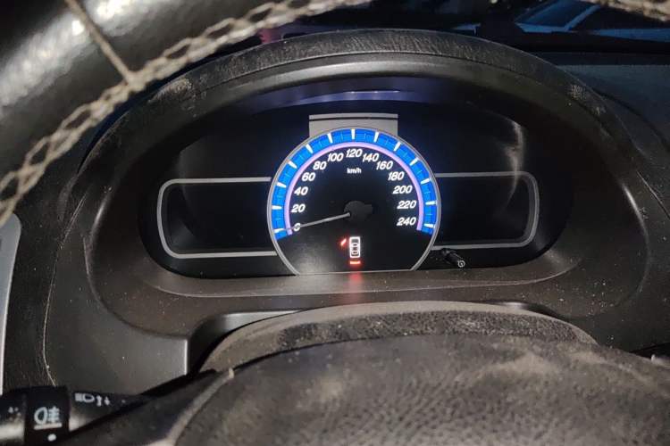 Used BYD S6 2013 Jingyue Edition 2.4L Manual Luxury 5-Seater Instrument Cluster