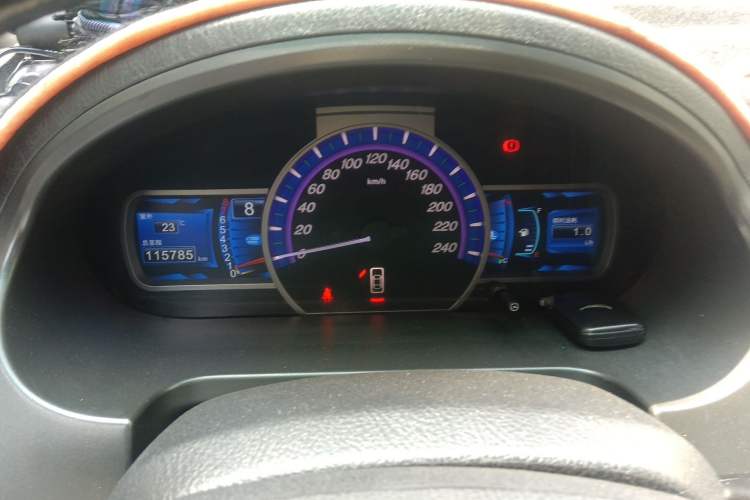 Used BYD S6 2013 Jingyue Edition 2.0L Manual Luxury Model 5 Seats Instrument Cluster